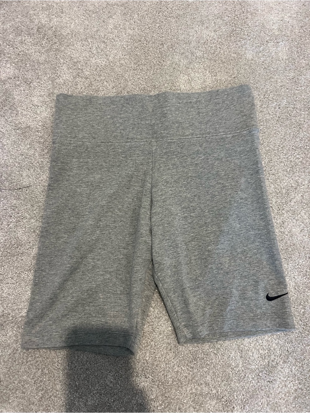 NWT Nike Women's Heather Gray High-Rise Bike Shorts